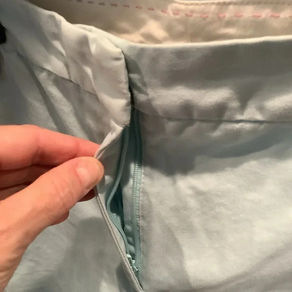 #184 Lands End Light Blue Pocket Chino Shorts Size 12 - Picture 4 of 6